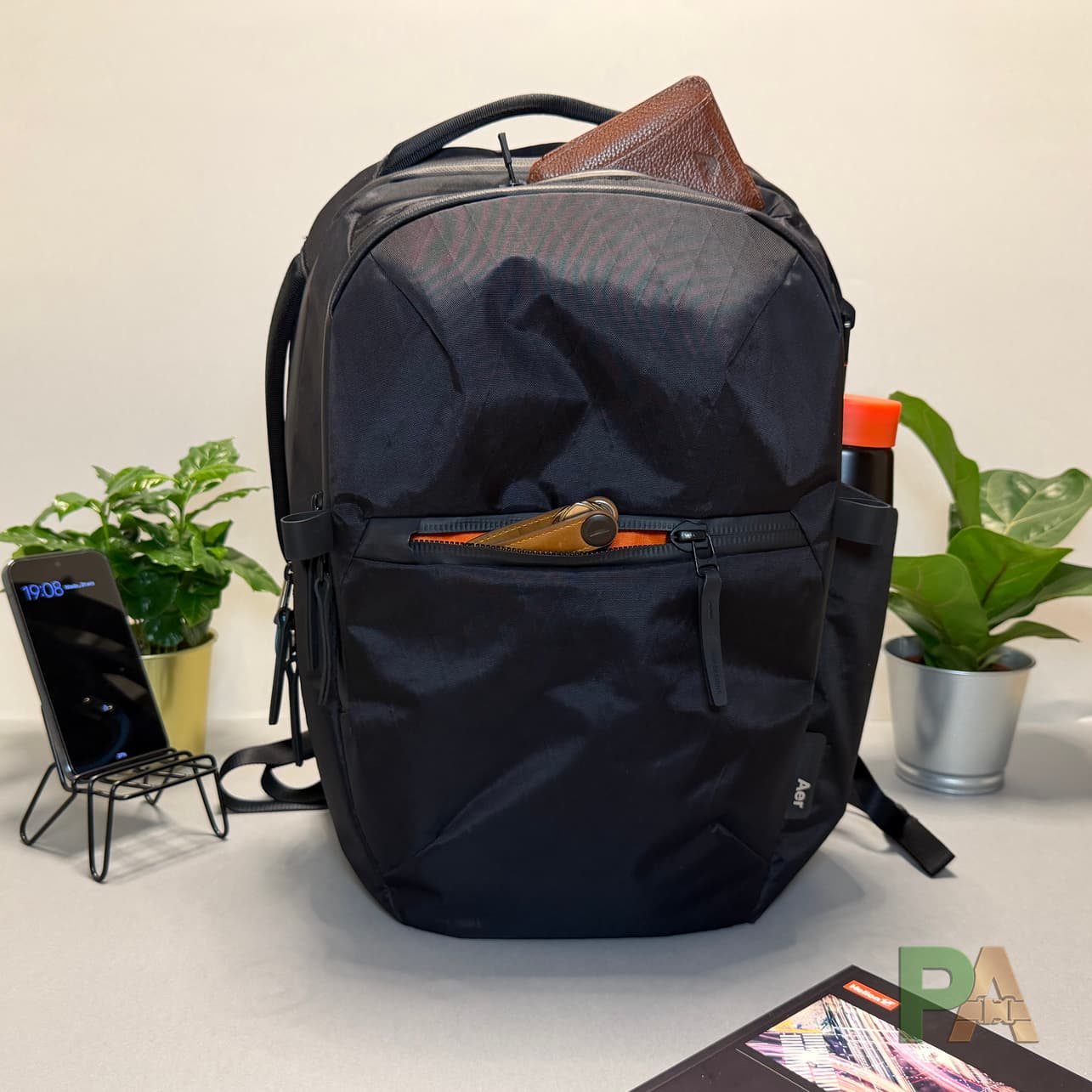 AER City Pack 2 – Minimalistyczny z wyglądu, „tech” w środku: plecak na co dzień i do biura - obraz 1