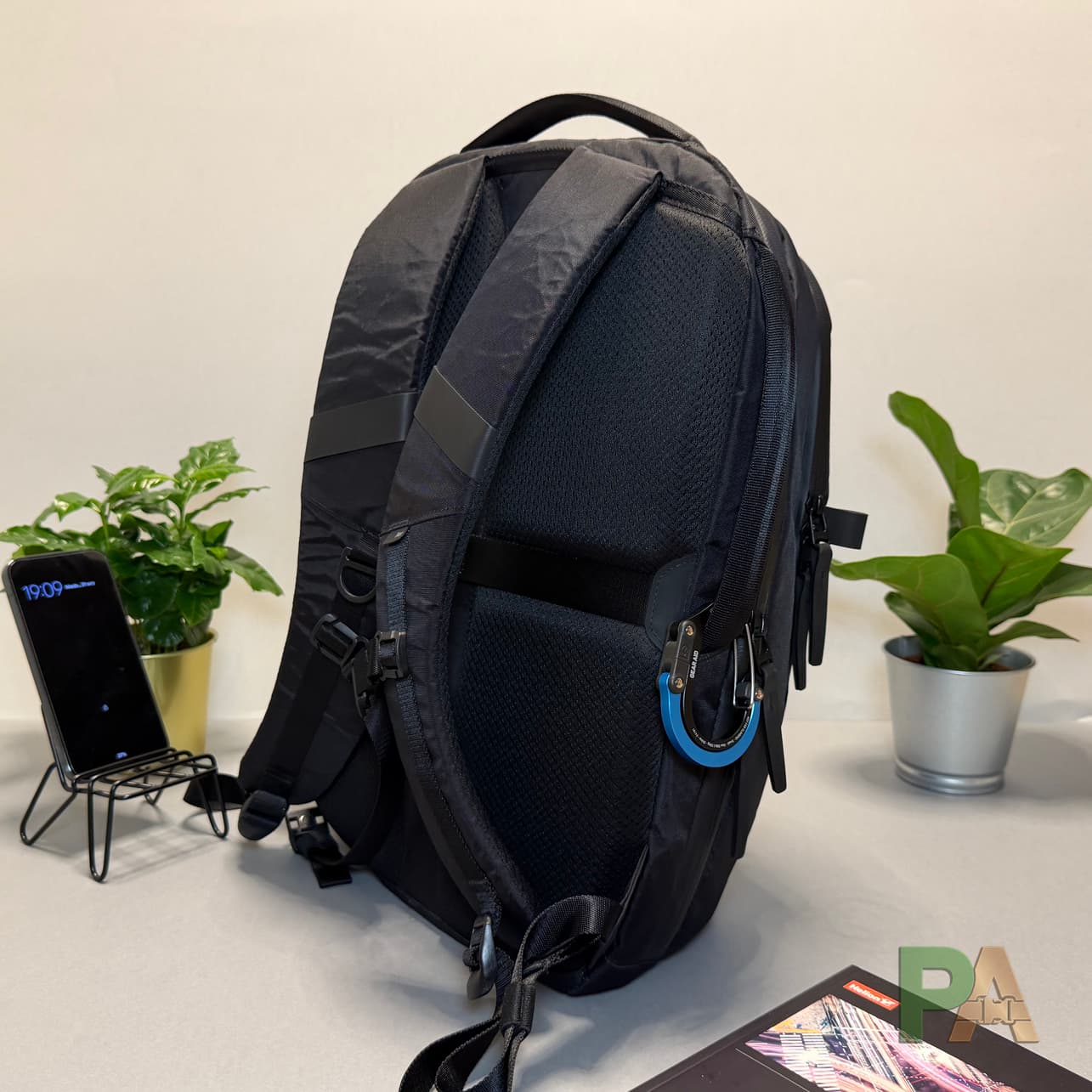 AER City Pack 2 – Minimalistyczny z wyglądu, „tech” w środku: plecak na co dzień i do biura - obraz 5
