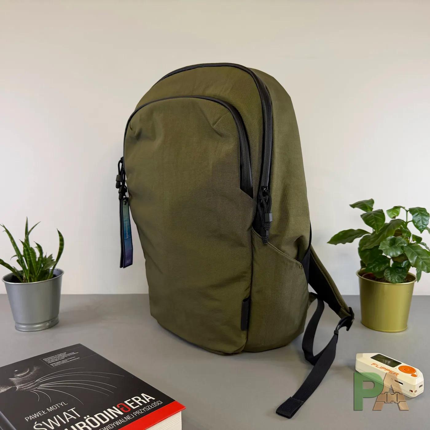 Alpaka Bravo Backpack 23 l – elegancki minimalizm, który „zjada” pojemność - obraz 8